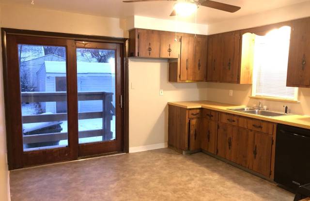 15502 Edgewood - 15502 Edgewood Avenue, Maple Heights, OH 44137