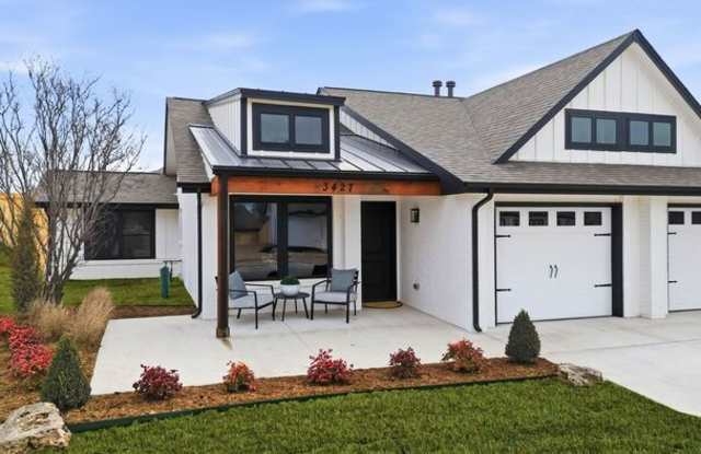 3427 North Ironwood Avenue photos photos