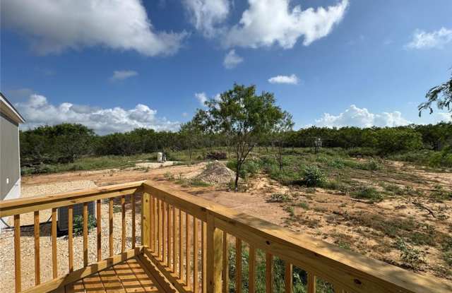 BRAND NEW DOUBLE-WIDE MANUFACTURED HOME ON OVER 1 ACRE! Gallery 3