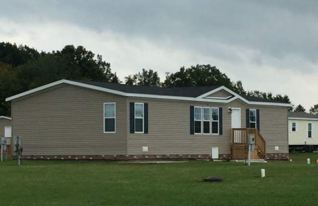 13692 California Ave 205 - 13692 California Ave, Clinton County, MI 48822