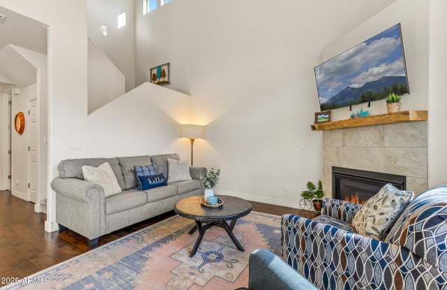 2477 W MISSION TIMBER Circle Gallery 4