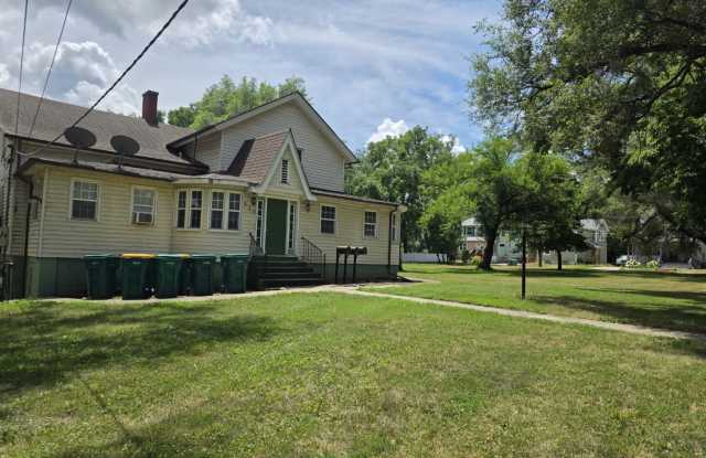210 5th Ave photos photos