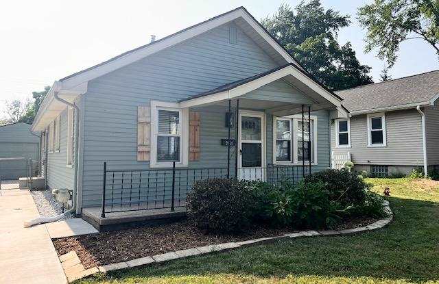 2811 Gardner Ave photos photos