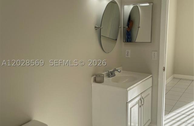 11050 SW 152nd Ct Gallery 3