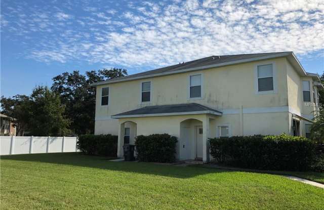 72 EMERALD BAY DRIVE - 72 Emerald Bay Drive, Oldsmar, FL 34677