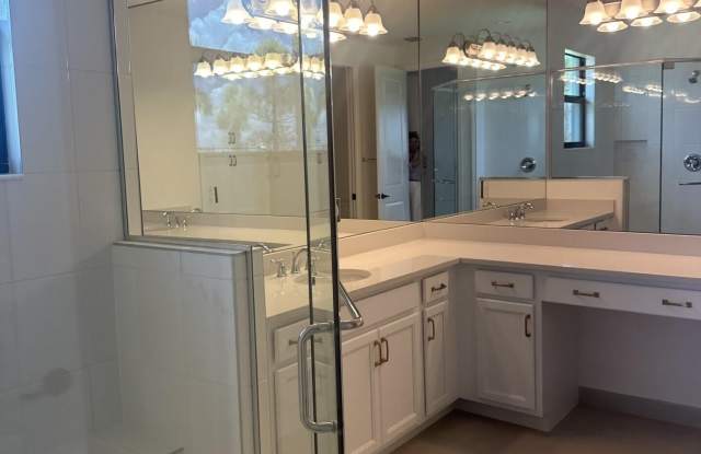12292 SW Compass Point Drive Gallery 4