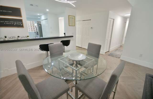 10026 Hammocks Blvd photos photos