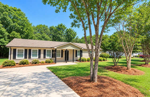 Move In Ready - Wren School District - 3 Bedroom Gallery 1