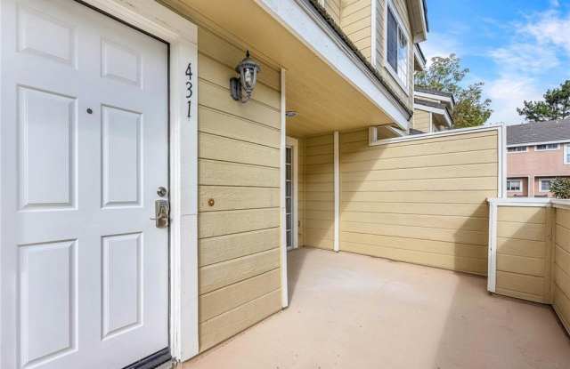 2800 Plaza Del Amo photos photos