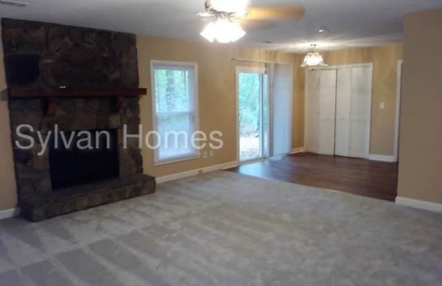 2492 Fairfield Court Southwest Gallery 4