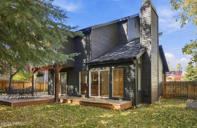 1327 W Quail Meadows Road Gallery 4