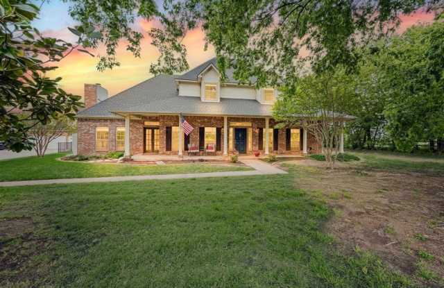 4411 Glenwood Lane photos photos