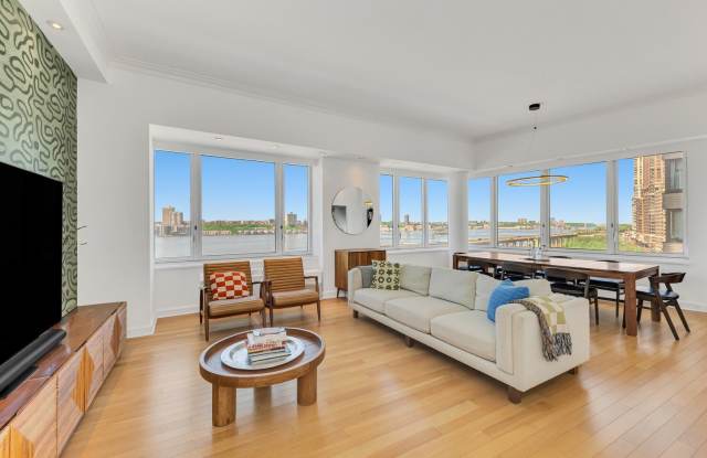 80 Riverside Boulevard 7C photos photos