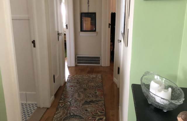 483 Ardmore Dr Gallery 2