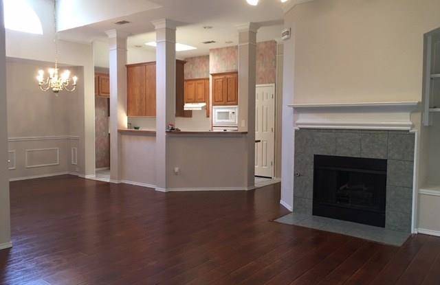 4712 Ridgedale Drive Gallery 2