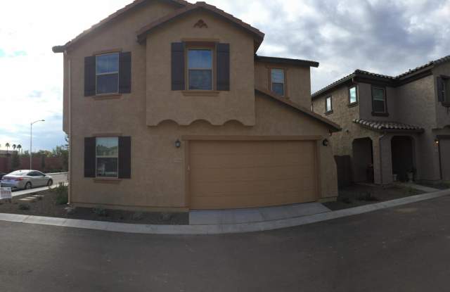 15604 N 47th Pl Gallery 2