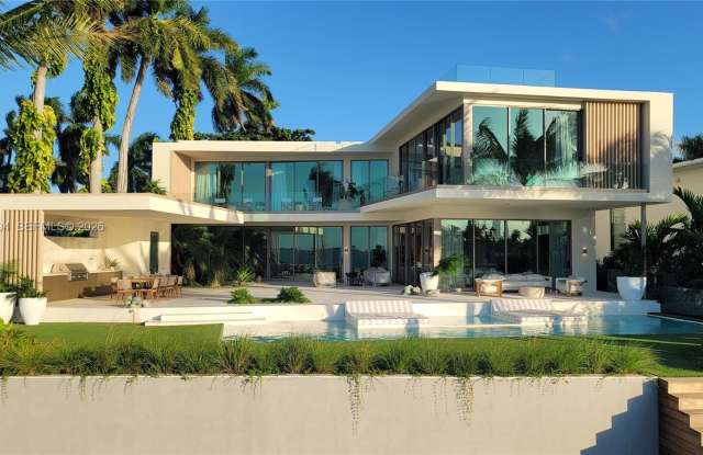 424 W Rivo Alto Dr - 424 West Rivo Alto Drive, Miami Beach, FL 33139