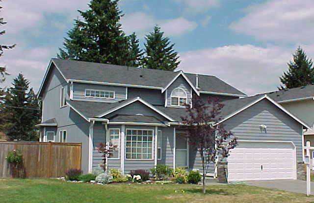 Gorgeous 4 bedroom 2 Story In the Gated Community of "Falcon Creek"!! - 7819 192nd Street Court East, Graham, WA 98387