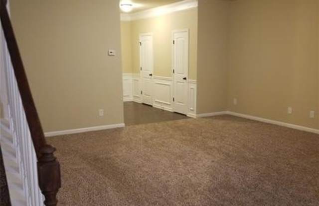 628 Oakside Place Gallery 4