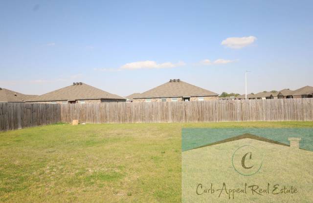 Beautiful 3-Bedroom Home with 2-Car Garage & Spacious Backyard – Nettleton Schools! Gallery 4
