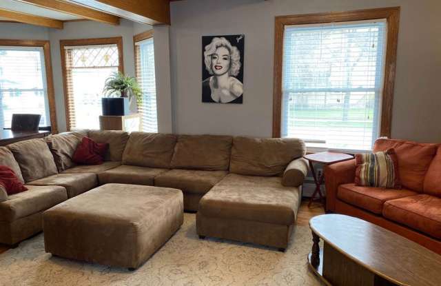 1027 W. Ave. S. - 1027 West Avenue South, La Crosse, WI 54601