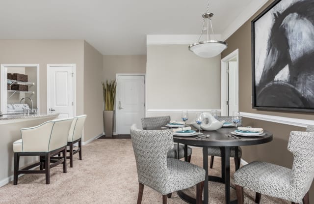 Aston Apartments Gallery 3