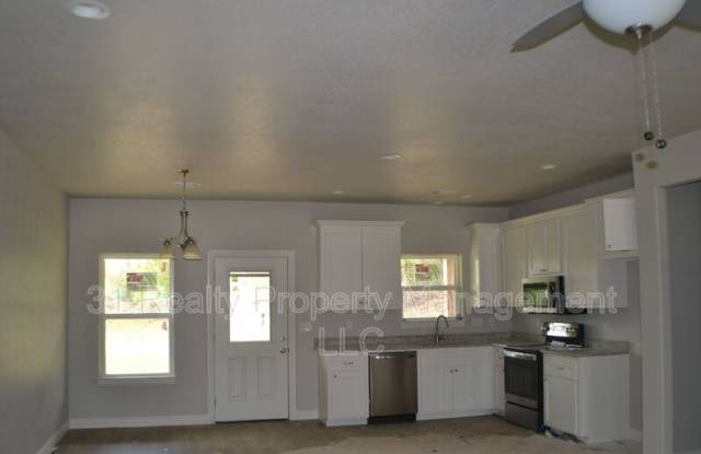 238 Western Hills Dr Gallery 2