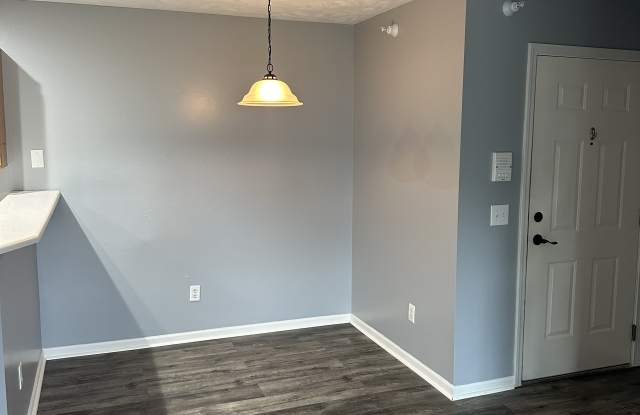 8584 North Jasonville Court Southeast Gallery 2