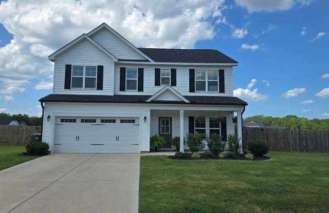 4-bedroom, 2.5-bath rental featuring an inviting open floor plan in Linden photos photos