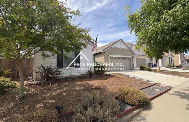 Updated 3bd/2ba Rancho Cordova House Gallery 3