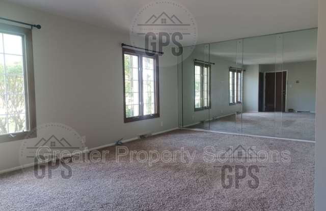 1430 Camelia Dr Gallery 2