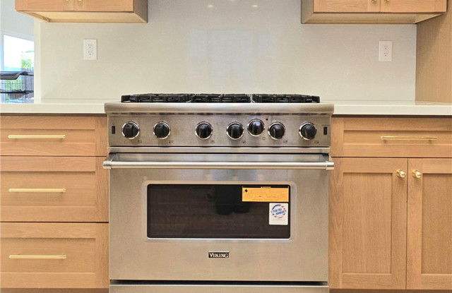 341 Avenue Atezada photos photos