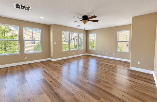 1257 Sand Castle Avenue Gallery 3