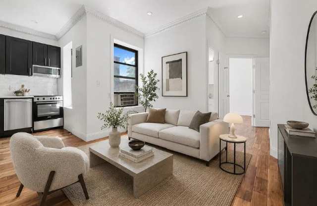 102 Christopher Street photos photos