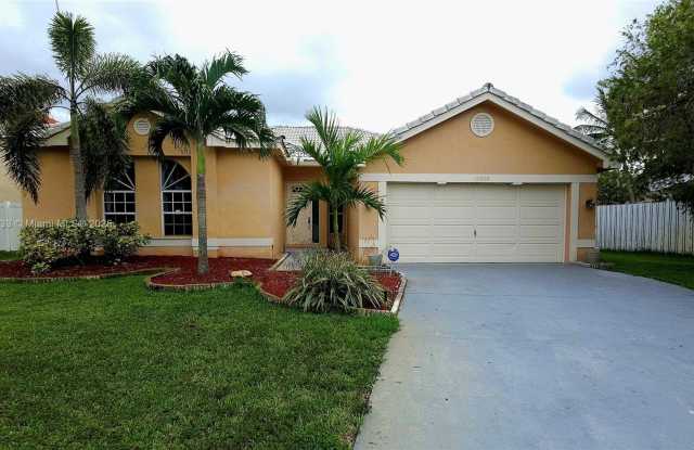 17820 NW 16th St photos photos