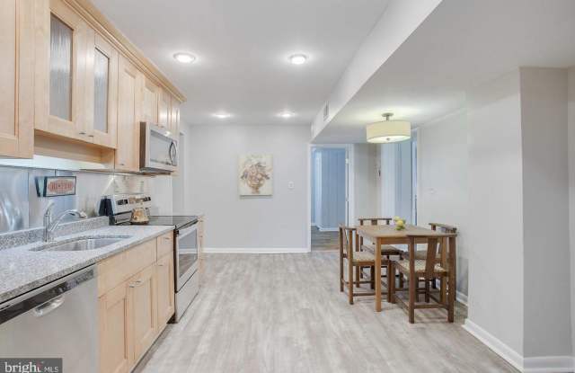 105 MARYLAND AVENUE - 105 Maryland Avenue, Lake Shore, MD 21122