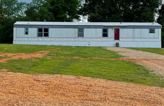 121 W Spruce - 121 West Spruce, Lockesburg, AR 71846