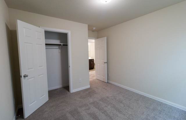 572 Ruthye Ln Gallery 4