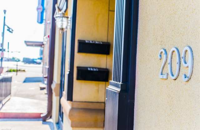 209 W Oak St - 209 West Oak Street, Denton, TX 76201