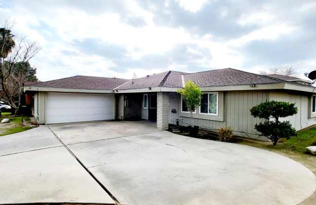 3216 La Costa Street - 3216 La Costa Street, Bakersfield, CA 93306