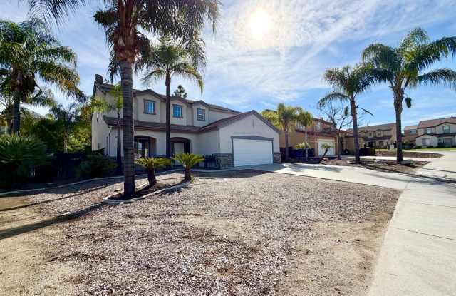 Spacious 5 Bedroom Riverside Home with over 2,700 Sq Ft of Living  Move-In Ready! photos photos