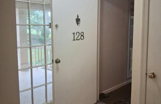 128 NOTTOWAY Gallery 3