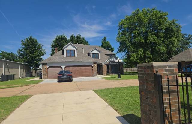 5 Bed | 4 Bath in East Tulsa! photos photos