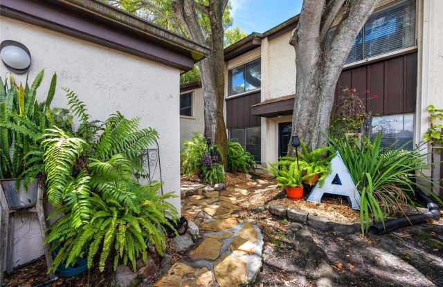 1881 N HERCULES AVENUE - 1881 North Hercules Avenue, Clearwater, FL 33765