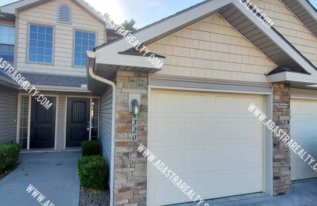 Gorgeous 3 Bedroom/2 Bath Townhome in North KCMO-Coming SOON!! Gallery 1