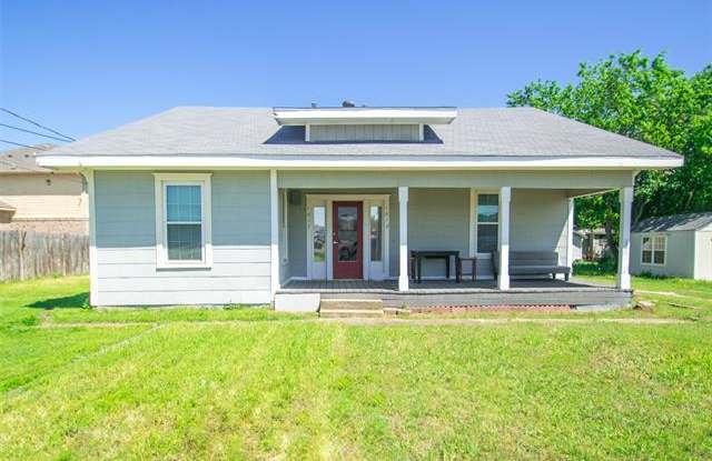 1019 Collier Street - 1019 Collier St, Denton, TX 76201