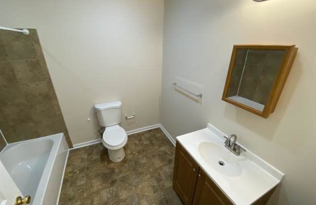 1580 Hornberger Avenue - 2 photos photos