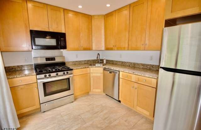 78 Woodward Ln photos photos
