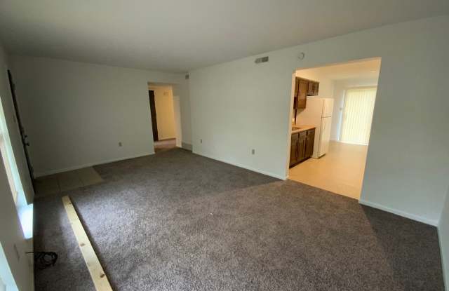 3 Bedroom/1.5 bathroom Duplex photos photos