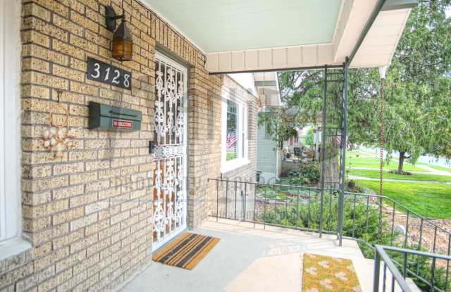 Audubon Park Bungalow Gallery 3